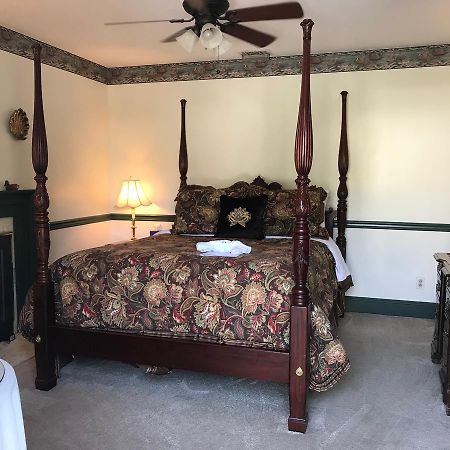 Parsonage Inn Bed And Breakfast Saint Michaels Exterior foto