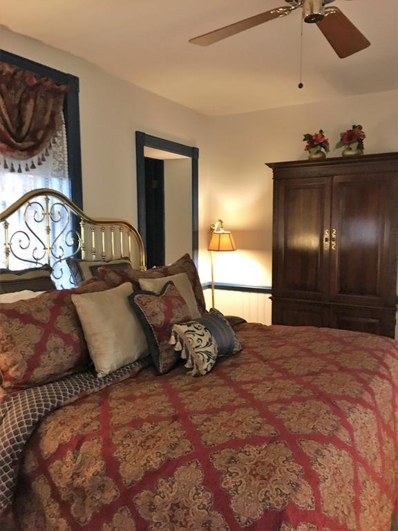 Parsonage Inn Bed And Breakfast Saint Michaels Exterior foto