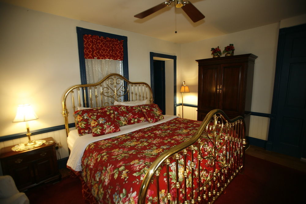 Parsonage Inn Bed And Breakfast Saint Michaels Exterior foto