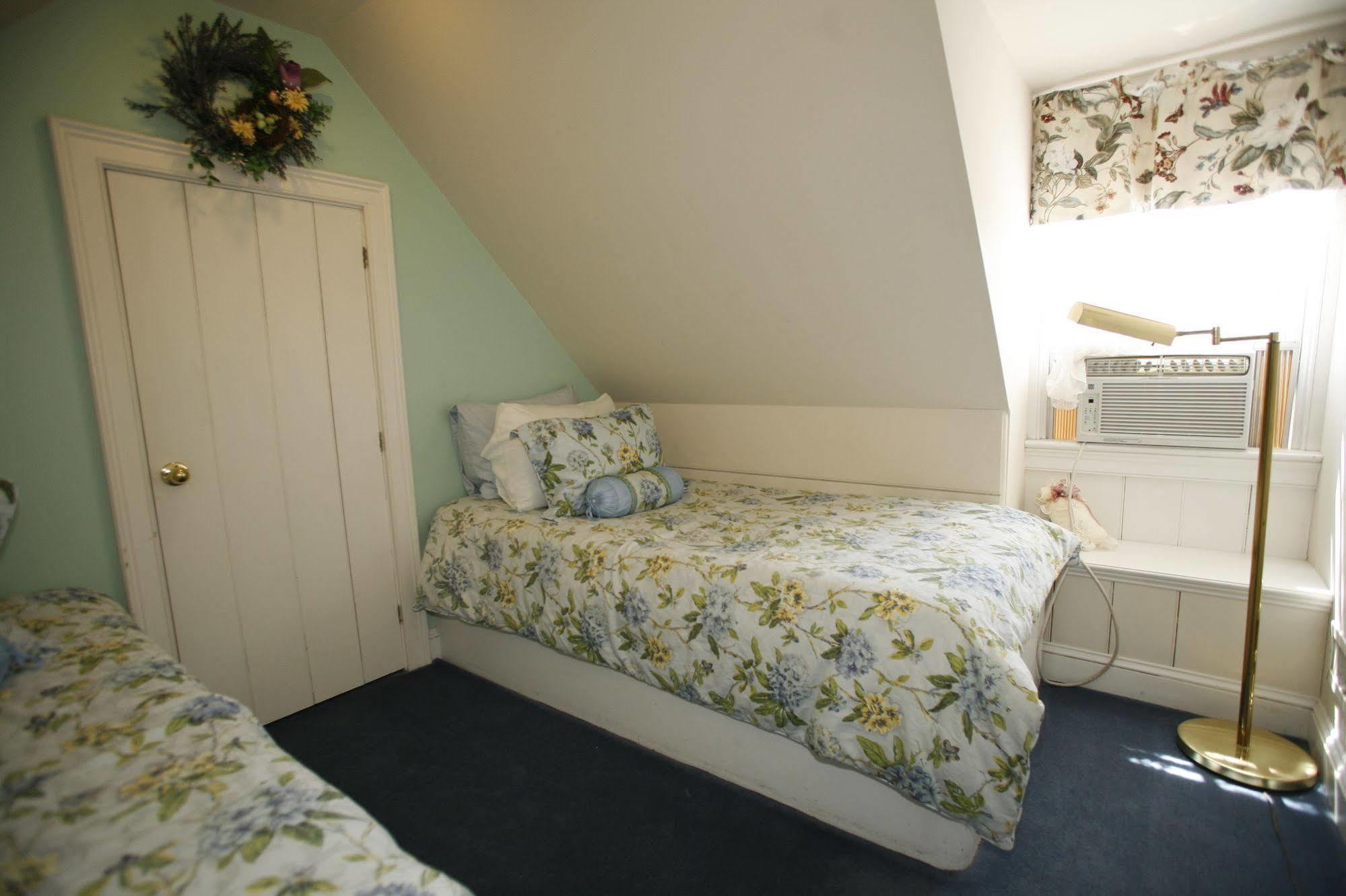 Parsonage Inn Bed And Breakfast Saint Michaels Exterior foto